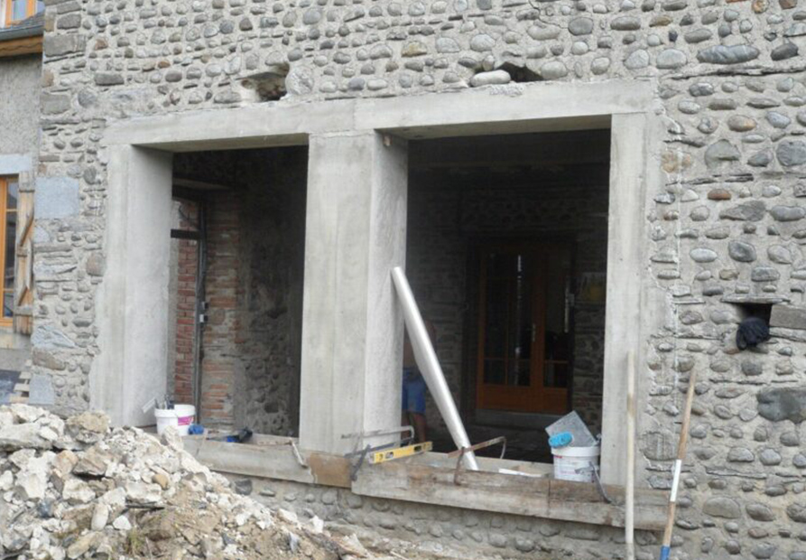 Rénovation de façade en pierre à Tarbes avec création d’ouvertures par SARL DSR Construction